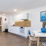 Appartement Tino With Free Parking