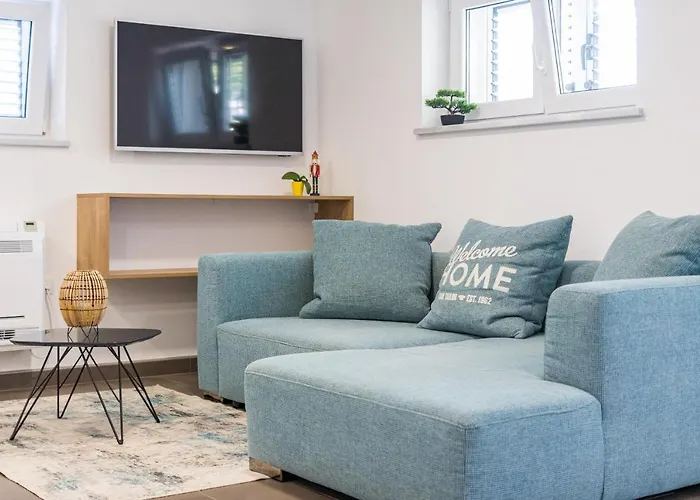 Tino With Free Parking Апартаменти Пула